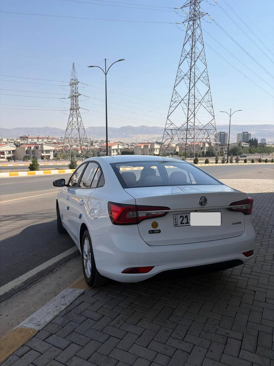 ئێمجی 5 ستاندارد پڵس مۆدێل 2025
زەمانی ٦ سالێ شەریکە 
سەیارەکە وەک سفر وایە 
تەنیا ٥ هەزار کیلۆمەتر رۆشتوە
هێشتا یەکەم سێرڤسی شەریکە نەکراوە
سەیارەکە هیچی پێوەنیە 
بۆیاغ و سارد و چالیش بەشەرت
بەناوی خۆمانەوەیە 
کوشی و گاعی قالب و سەردەشبۆرد و 
ناوسنوقی تێگیراوە 
بۆ زانیاری زیاتر و نرخ پەیوەندی بکەن 
*********** السليمانية, العراق
