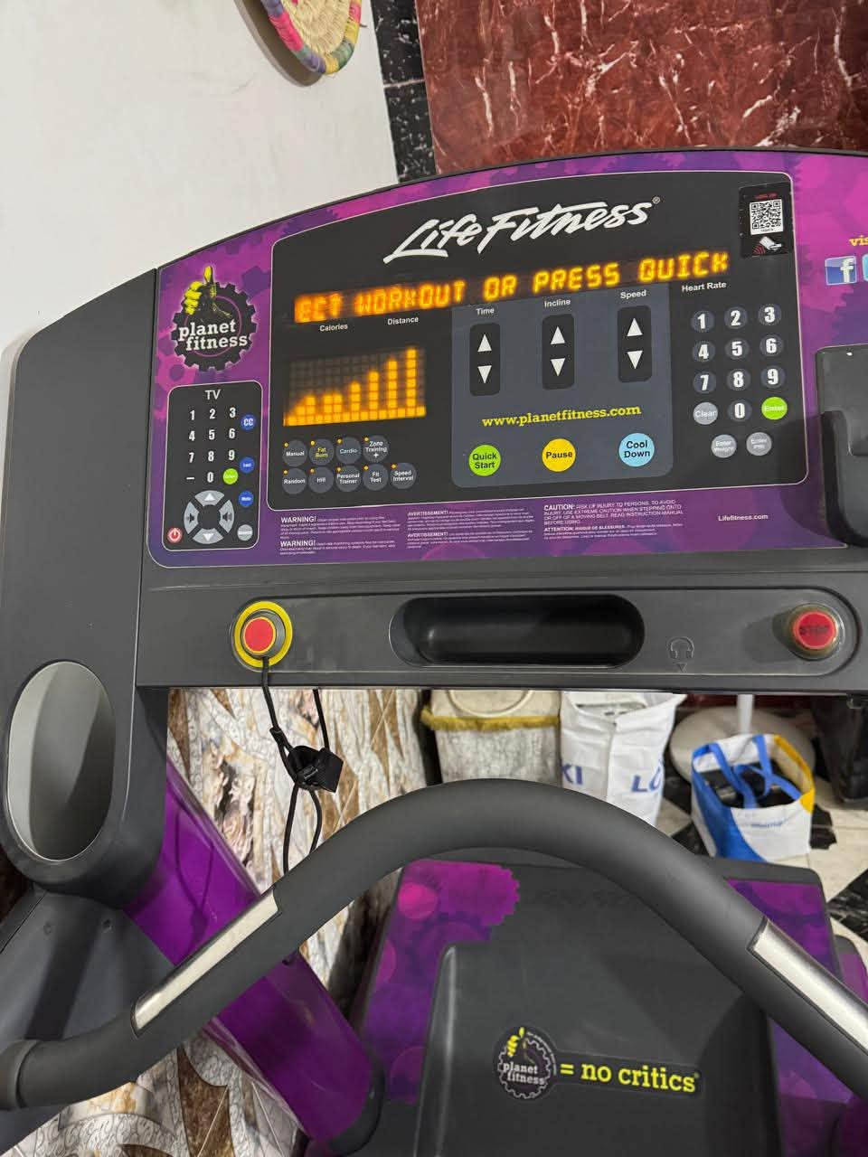 Life fitness جهاز جري ن نظيف
شرط الفحص بمليون ونص


**إذا كنت صاحب هذا الإعلان وتريد حذفه لأي سبب، رجاءا أرسل رسالة إلى الدعم الفني**
