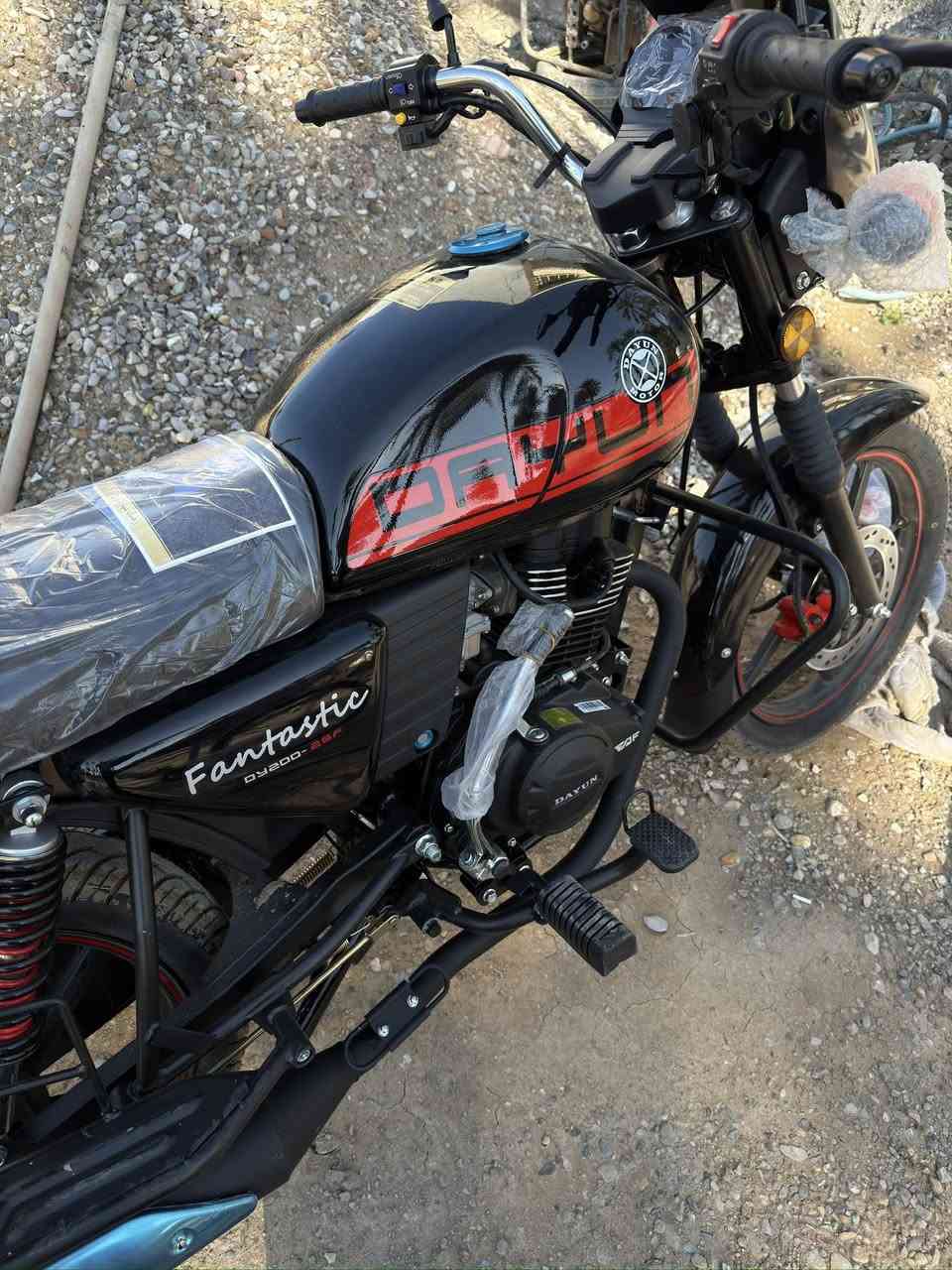 دايوان للبيع ماشي زيرو مماشي قليل موديل 2026 رقم سليمانيه تحويل باسمك بكلار بدون متودي الدراجة هزة فحص كله جديد مكاني ديالى المقدادية سعر مليونين و700
***********
