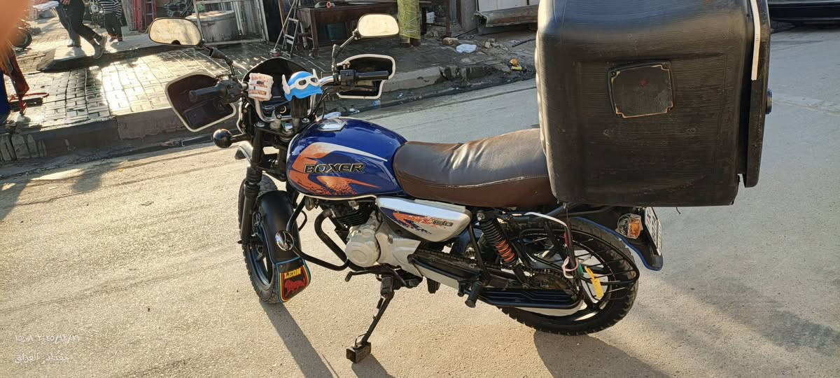 بوكسر موديل 2022اوراق دراجة كاملة مبدل بوشة وكالة مال شركة لمحرك ناعم  كهربايات كلها شغالة دراجة ماتعيب سعر1350بيها مجال لخاطر جية عنواني مدينة صدر الورفلي ***********

