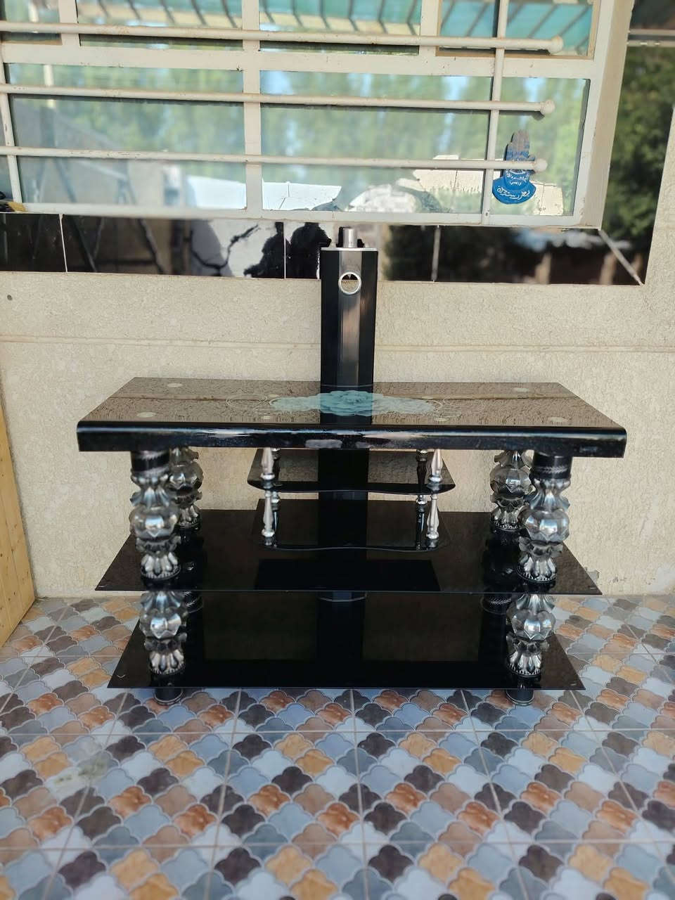 ميز بلازمة نظيف جدا للبيع سعره 35  وبي مجال للاستفسار 
***********
