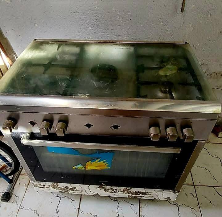 طباخ ماركه كورنجي ***********
