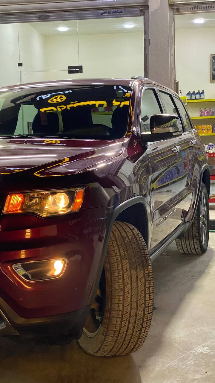 جيب كراند شيروكي
2018 وارد كندي كلين تايتانك اصل
السياره فول 1/1 رادار امامي
أتو بارك 
مكفوله كفاله عامه 
ماشيه 77 الف كم حقيقي
رقم ***********
