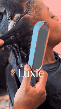 مشط حراري لتصفيف الشعر 
يوجد لدينا في كوزمتك ضوء القمر 
للطلب ***********
