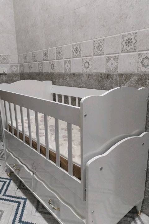 العنوان كربلاء حي البلدية
سرير اطفال عرض ٦٥ وطول ١٢٠ نظيف جدا