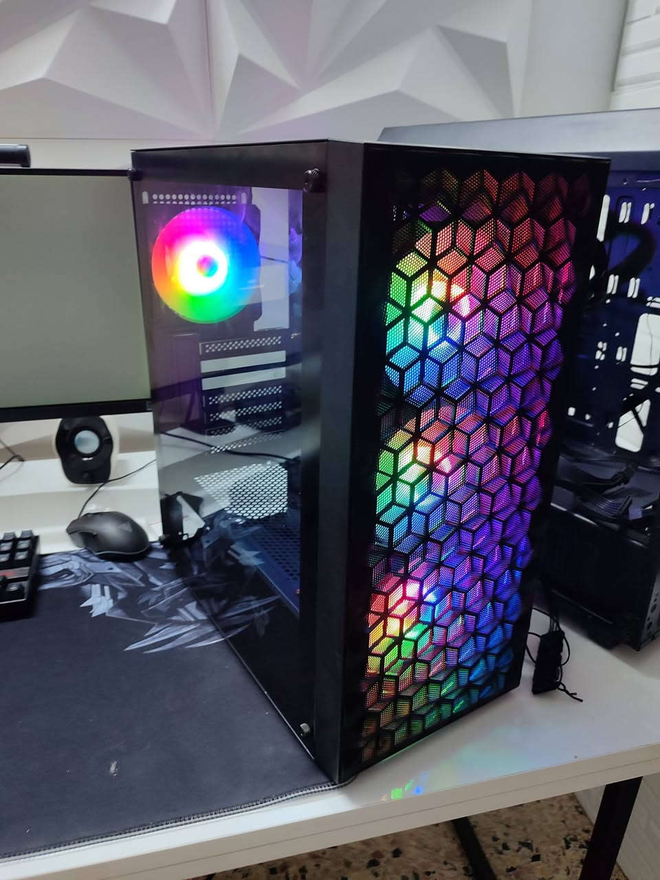قطع للبيع توصيل موجود
RTX MSI 4060Ti 16G
600 الف 

GIGABYTE Z790 UD AC DDR5
250 الف

M.2 NVME 2T Samsung 980PRO 7000Speed
325 الف

Intel I7 12700K 
275 الف

Cooler Asus TuF 240MM
65 الف

Case Mass Black + 4 Fans RGB
40 الف

تواصل اتصال او وتساب 
***********
