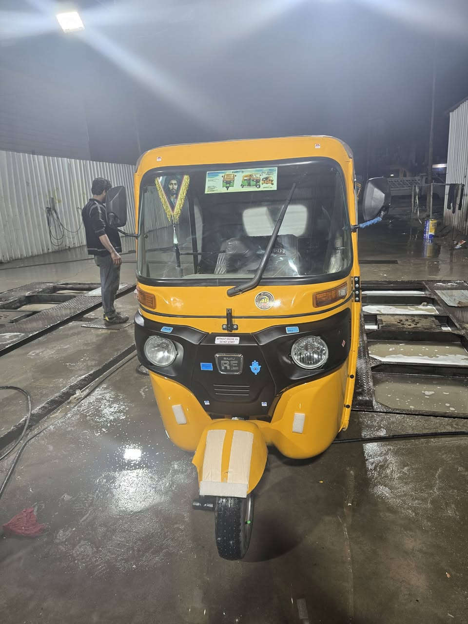 السلام عليكم تكتك لبيع مرقم بغداد تحويل ثاني يوم 2021شهر 11 مكينه مكفوله اكسل مكفول تكتك جديده بسمنه من الشركه احنه مرقمينه بيدنه المكان بغداد الشماعيه رقم ***********
