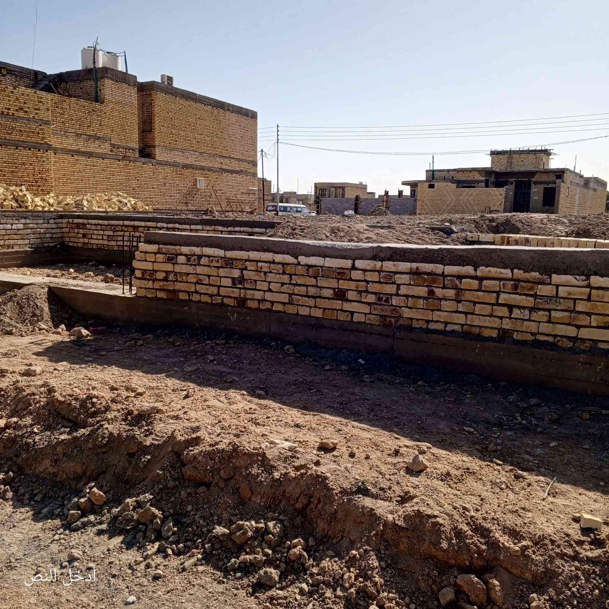 بتلو زراعي 180م بالشموع شارع 30 قرب مدينة العاب طعمة الشنون
داخل فرع خدمات ماء وكهرباء ومجاري
البتلو بناء جديد 2026 بناء درجة اولى مدفون وجاهز 
السعر 28 وبي مجال
***********
