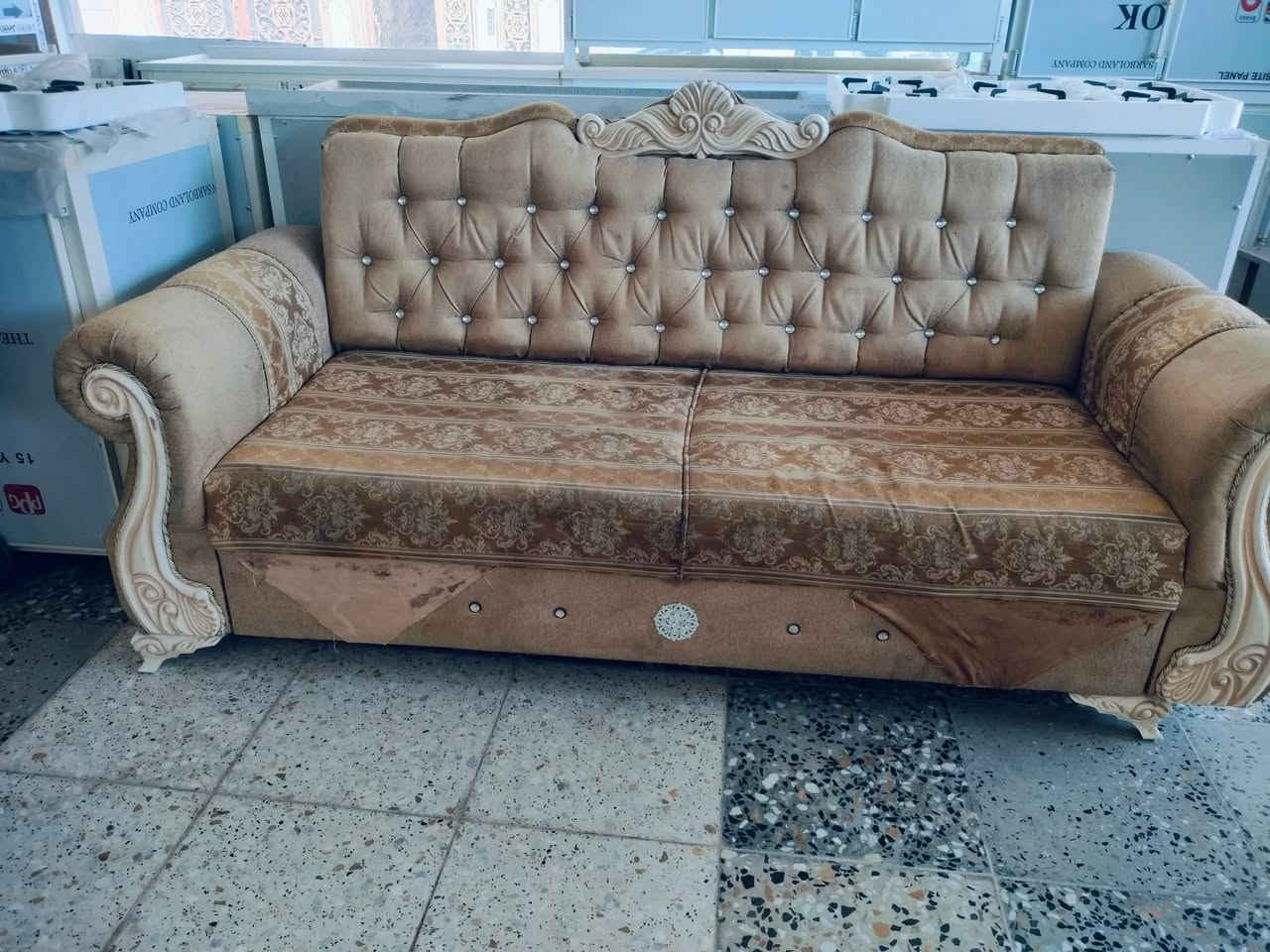 قنفان 8,نفر 
معرض ابو كرم لبيع الاثاث المستعمل والجديد 💥💥
وشراء جميع انواع الاثاث المستعمل 💥💥💯
  للتواصل واتساب اواتصال ***********--***********
العنوان /(دهوك فايدة)-قرب زراعة فايدة وخلف قائم مقامية شنكال
