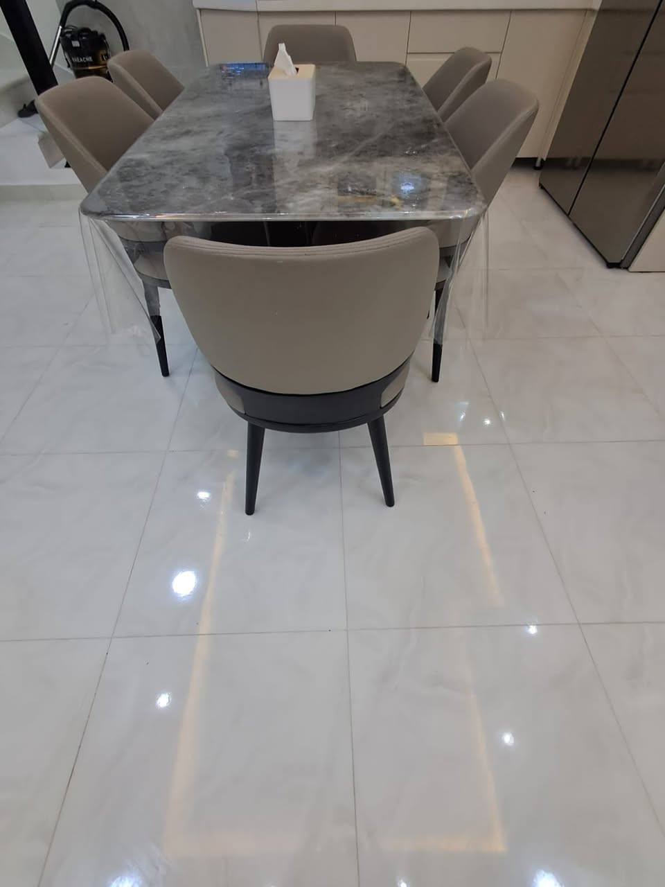 ميز طعام درجة اولى  مرمر والقاعدة خشب استخدام قليل جدا سبب البيع المساحة
التواصل خاص


**إذا كنت صاحب هذا الإعلان وتريد حذفه لأي سبب، رجاءا أرسل رسالة إلى الدعم الفني**