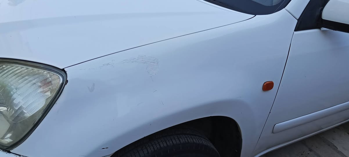 سلام عليكم من رخصه الادمن عندي شيري تيكو موديل 12 محرك 2000 كير ميكانيكي مكفولات
بدون صبغ بدون جراد بيها بارد 3 قطع  السعر 63

بغداد الكراده ***********
