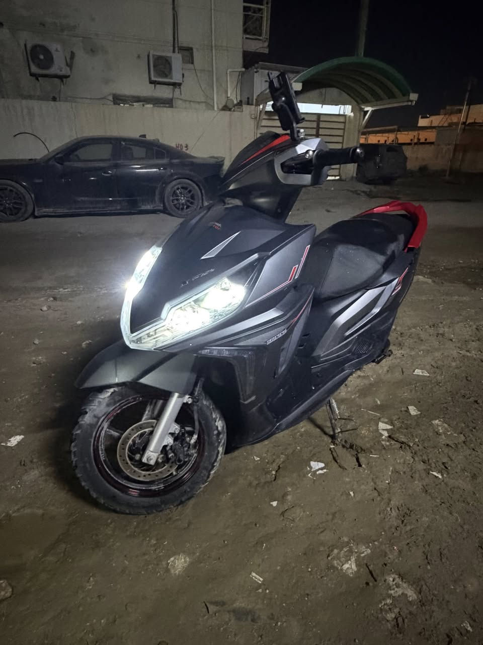 السلام عليكم
دراجة للبيع
Shining Fx 250
موديل 2023
سعة المحرك cc 250
عداد ديجيتال
فتحات تهوية
تشغيل سيلف + ستانلس
ماشية 265 كم فقط
مكفولة من المحرك للبرغي بيناتنة الفحص بيهه مكاتبه ومدفوعة الكَمركَ
يعني بس رقم وشد رايتك
بيهه شخطات خفيفه كلش
وفتحة صغيره موجوده ب الصور
متواجد ماسنجر و واتساب ***********
