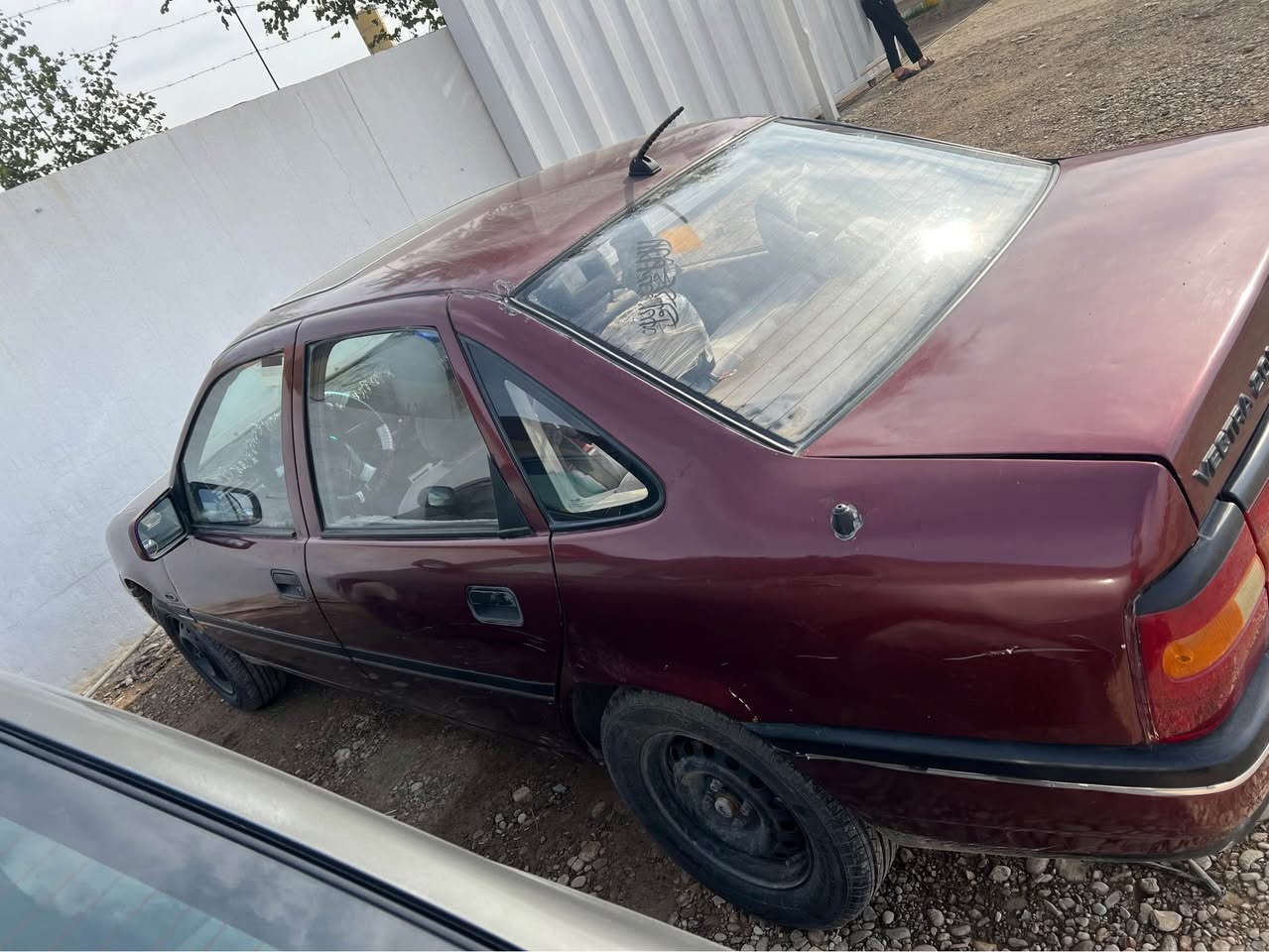 سلام و عليكم ئوپل فيكترا رقم كركوك دولي سنة ويه لحد ٣٠ جديد دفته ر بانزين بي محرك و گير شرط سيارة كلش جاهيز موديل ١٩٨٩ 
سعرة ٣٥ وبي مجال 
رقم *********** طوز, صلاح الدين
