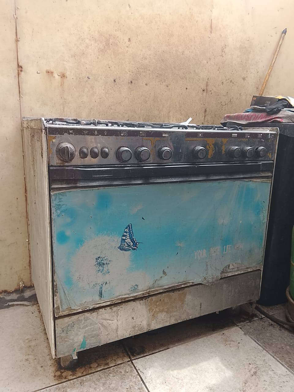 كاونتر مع ساحبه 400 كامل هو ملحق
طباخ خمس عيون شغال هو فرن 125
،سبلت بس قطعه داخليه 150
معرض 100 كبير
معرض صغير 75
العنوان بصره لعباسيه شط العرب, البصرة


**إذا كنت صاحب هذا الإعلان وتريد حذفه لأي سبب، رجاءا أرسل رسالة إلى الدعم الفني**