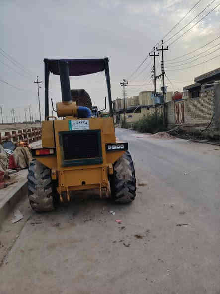 السلام عليكم للبيع شفل تي سي بي ياباني حجم 45 كير ومكينه جديد  رقم بغداد بسمي كهربائيات باتريات كله جديد نقصهه تكه تاير مكاني ذي قار قضاء الرفاعي ***********
