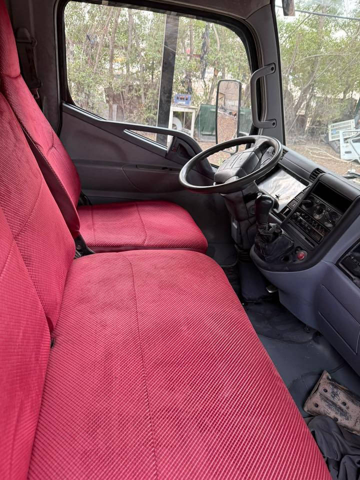 للبيع كنتر زيرو كصيف قلاب موديل ٢٠٠٤  بدون منفيس بدون منفيس جاهزه للشغل بكانه بغداد ***********
