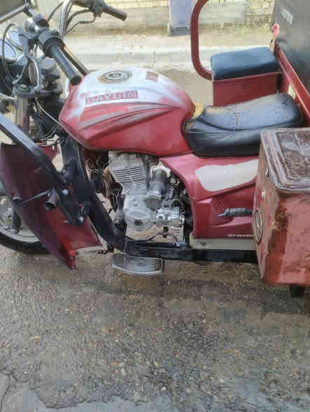 ستوتة دايوان موديل 20
أوراق كاملة 

اي نقص مابيها محرك مكفول صوتهة ما ينسمع
مكاني بغداد 

ويالة سايبة تايرات جدد+سبير و جك 

كاملة مكملة كبل تطلع للشغل 

كهربائيات كلهة كاملة عالي ناصي اشاير دبل إشارة 

و هذا رقمي:-***********
