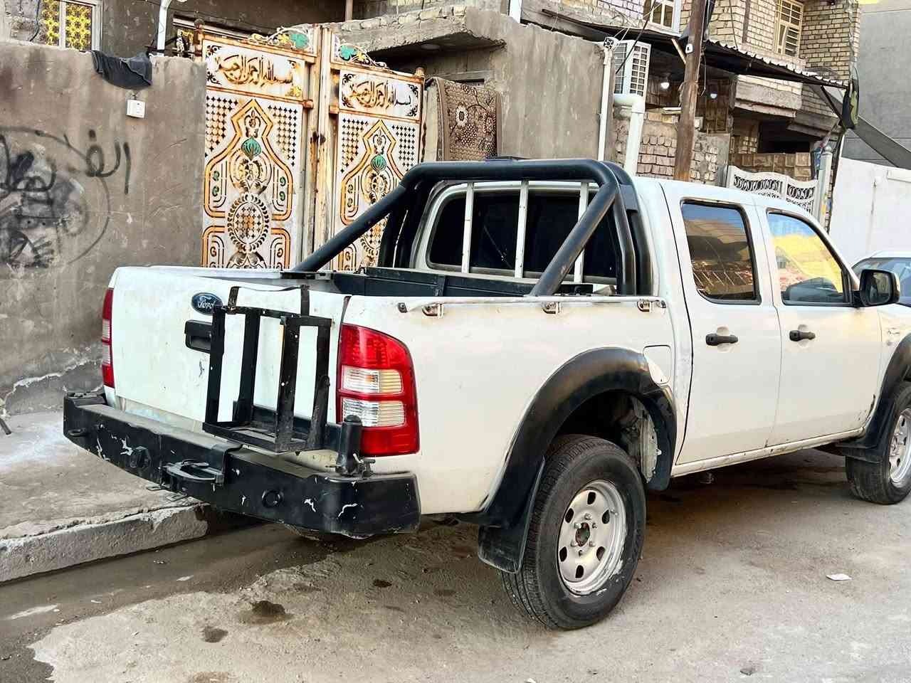 السلام عليكم سيارة نجر موديل 2008 سيارة مزاد سيارة جديدة تخم تایر صدر جديد سيارة كلش حلوة مقفولة من الضربة ومن القص والسيارة تعين عليها أمانة الله بيها كتاب مزاد من وزارة الداخلية سيارة كير عادي أربع سلندر
‏السيارة صبغ بلادي ￼
سعرها 45 ورقة رقم الهاتف ***********
