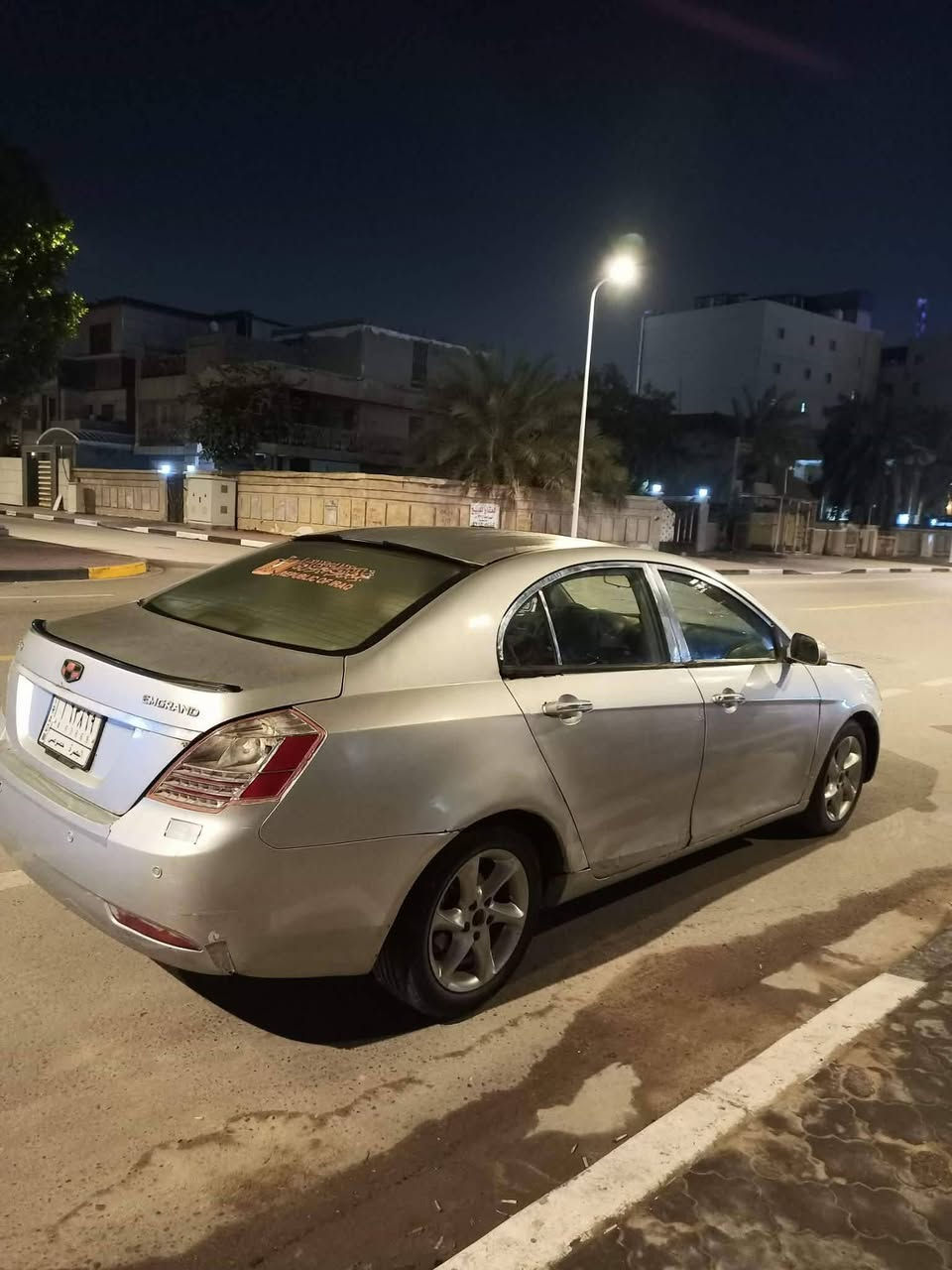 ام كراند موديل 2012 سنوية تنتهي 2027 راعيهه يمي انسان طيب تتحول ثاني يوم ...كير محرك كورلا 1800 السيارة مصبوغه عام جمالية قبل كم سنه...بس بيهه تلحيضات خياسات داخل البيبان يعني براحتك تعوفهن تخليهن  ابيعلك هيج بس كير محرك كفالة محرك كفالة من التبخير واالتنقيص ترايك وين ما تحب سيارة حلوة ومكاني البصرة شط العرب شارع الاكوات ثالثة للتواصل *********** السعر سهله للشراي ومناسب بس بدون كسران يرحم والديكم
