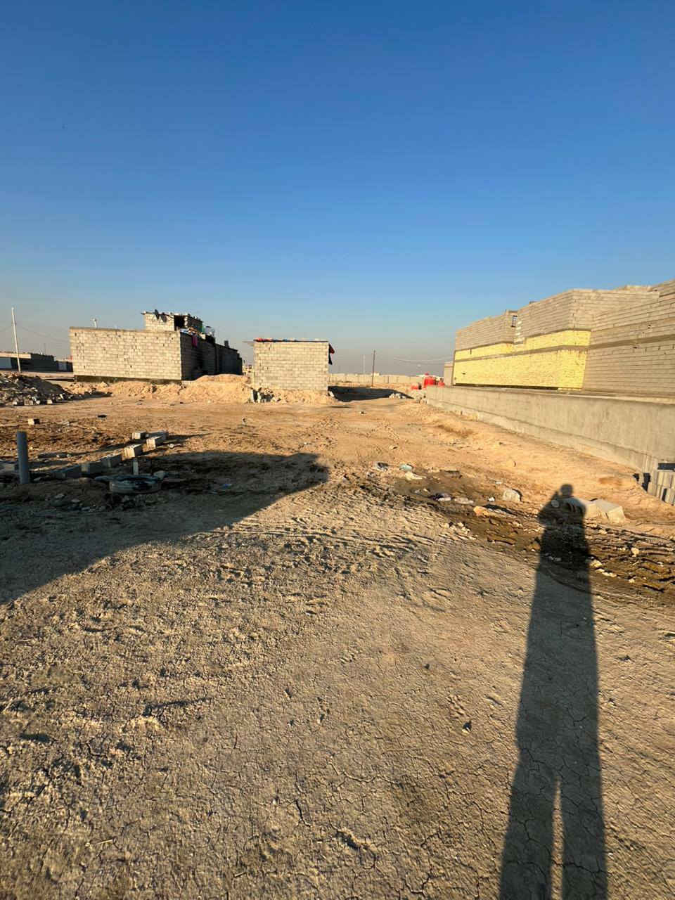 شط العرب التنومة الصالحيه السده الثانية قرب منتجع مالديف نزلت شاكر السلمي  السعر ٢٥ مليون وبيه مجال هذا رقم صاحب القطعة *********** البصرة, العراق
