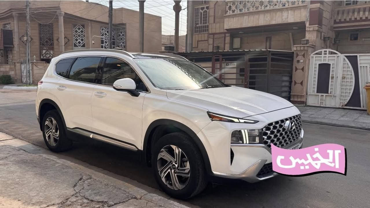 هيونداي سنتافي 2023 فول مواصفات
فئة SLE بروميوم  داخل لونين جلد
كراسي كهرباء + تدفئة .. صندوق كهربائي.. سايد بريك كهربائي
 ماشية 49 الف كيلو 
حجم محرك 2500 ، 4 سلندر GDI
رقم بغداد انكليزي
مواصفات VIP : 
🟥 فول تحكمات شفتات سرعة / تحديد مسار / مثبت سرعة
🟥 تنبية الخروج عن المسار / رادارت امامية و خلفية وجانبية
🟦 مراقبة النقطة عمياء / اوتو هولد / فور ويل 
🟦 بصمة تشغيل وابواب وصندوق وتشغيل عن بعد  وترحيب عند الاقتراب / اوضاع قيادة متعددة / ABS 
🟩 كاميرات  360 درجه عدد 4 جانبية امامية خلفية / حساسات / مراقبة ضغط الإطارات TPMS
🟩 شاشة كبيرة نظام صوت هارمن / تبريد قطعتين / ماسحة خلفية / منافذ USB شاحن وايرلس
🚦 اشارات بالمري الجانبية
🗺️ بردات خلفية بلادية
🏖️  قمارة بانوراما 
💡 لايت LED

🔴 وارد امريكي حادث خفيف جداً  ايرباكات سليمه ما عدا البردة جهه السايق  وراجع سيستم..  بارد فقط بدون صبغ  نهائياً  بجهة باب السايق  والجاملغ الامامي الايسر مثل ما موضح بصور الحادث والباقي مكفول 
🏮بااااارد فقط بدون صبغ وتبديل
السعر:25.500$ يعني 255 
*********** واتساب
