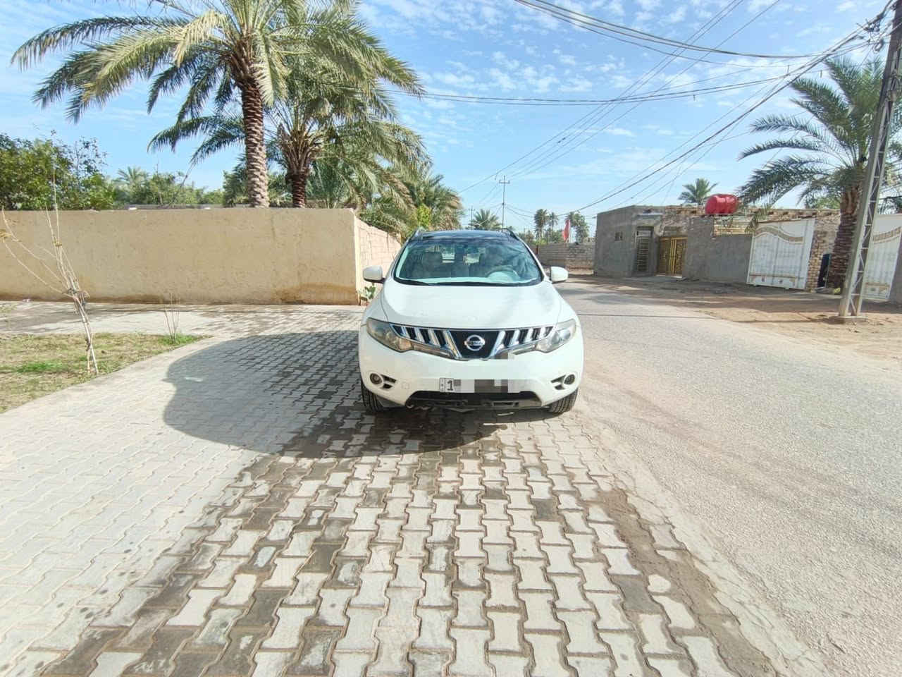 سلام عليكم سياره نيسان مورانو2010 رقم بصره انكليزي تحويل ثاني يوم وين ما تريد احول فول مواصفات 1/1صقف بنورامه كشنات كهربائي بصمه جنطه كهربائي بيعه شبر صبغ بل جاملغ خلفي بجهت  العبري السعر 90بيه مجال مكلف بنشر رقم صاحبه ***********
