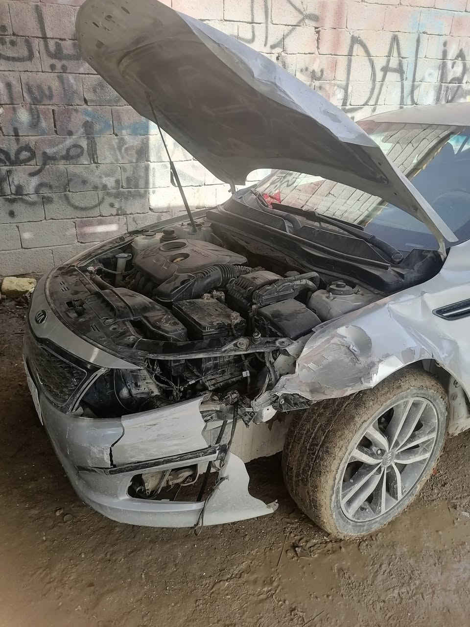 السلام عليكم اوبتيما ١٦ خليجي سلفر مكينه الفين بيه حادث ابيع على حادثه
بيها حادث قديم صفحه بيبان ثنين ووتكمه البنص السعر ٩٠ مكان الشطره الناصريه 

***********
