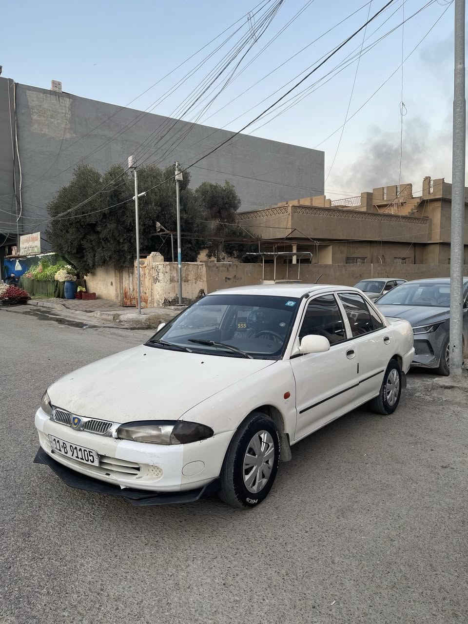 براتون2002
مكينه 1500 
تبريد تدفئه كلها شغال 
داخلها بحالت الشركه 
كهربايات من الدعاميه للداعميه شغاله
حادثا الجاملغ الخلفي وبل جاملغ الثاني صبغ ومبدل بنيد تجاري 3قطع بيها ولبقيه بلادي 
رقم بغداد انكليزي مشروع وطني بسمي السياره 
السعر43 وبيها مجال
***********
