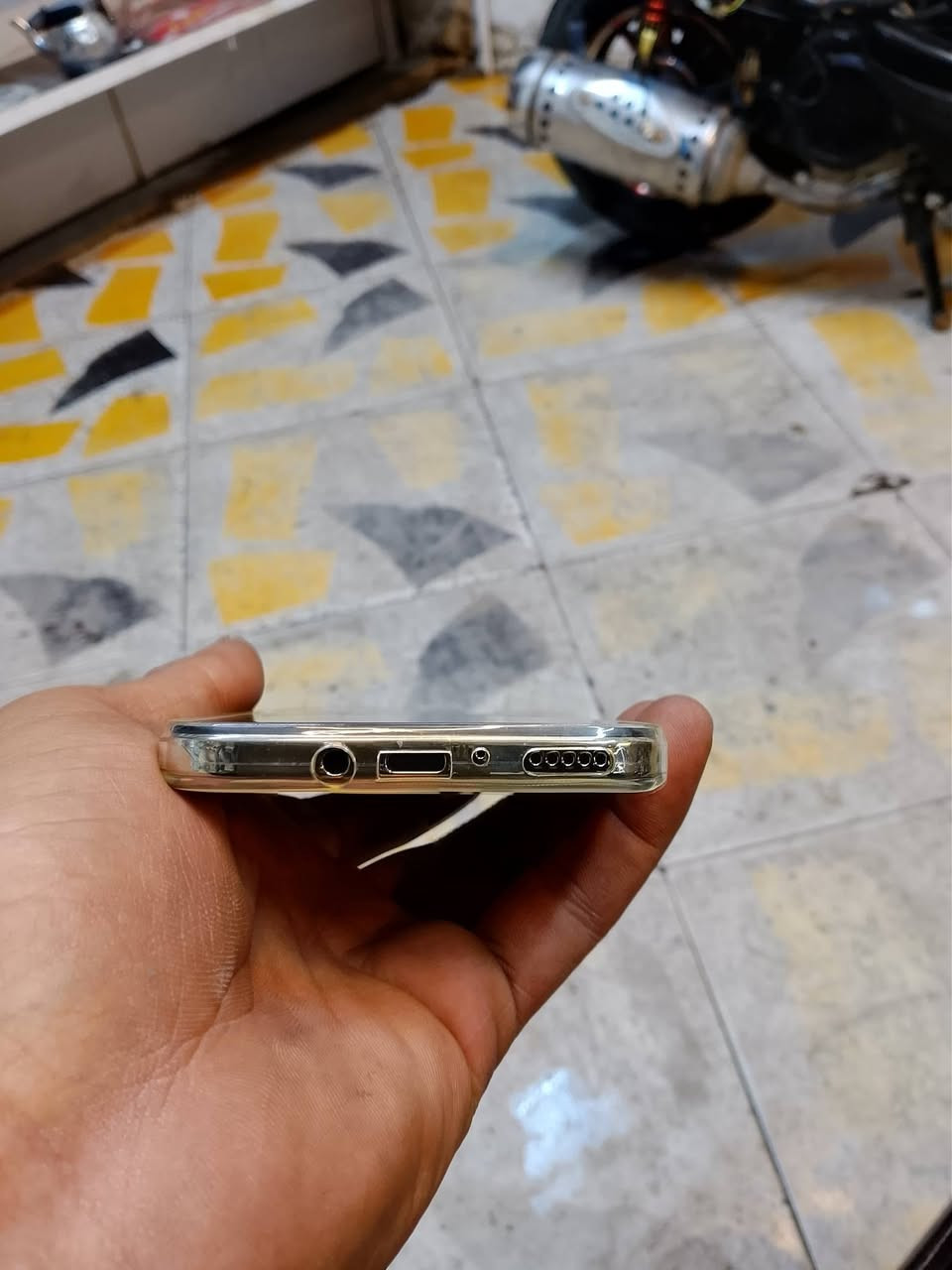 مبايل للبيع
شبيه الايفون 

كما موضح بل صوره جديد

مستعمل اسبوع ذاكره 256

السعر 40 الف وبي مجال 

العنوان موصل حي النور قرب دانيه ماركت 

للاستفسار عل رقم ***********

كورك ‏‪***********‬‏
