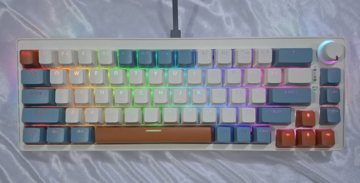 كيبورد كيمنك ميكانيكي Zifriend ZA68 مع انارة RGB
تتميز لوحة المفاتيح بـ 68 مفتاحًا بتصميم مضغوط.
تتضمن مفاتيح قابلة للتبديل السريع (Hot-swappable) لتخصيص السويتشات.
تحتوي على إضاءة RGB خلفية مع تأثيرات إضاءة متعددة.
تدعم خيارات توصيل مختلفة بما في ذلك سلكي وبلوتوث
جديد لوك ع الفحص
السعر 30 الف بدون اجور التوصيل
مكاني بغداد البياع حي الرسالة
يوجد توصيل لكافة المحافظات بغداد, العراق


**إذا كنت صاحب هذا الإعلان وتريد حذفه لأي سبب، رجاءا أرسل رسالة إلى الدعم الفني**