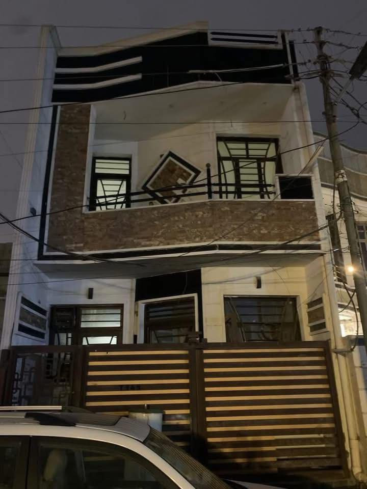 #للايجار____في____السيدية
بيت مساحة 80م نظيف 

يحتوي على ثلاث غرف نوم وصالة ومطبخ وخدمات 

قيمة الاجار: مليون قفل

للاستفسار:***********

او زيارة مكتب الفهد الهندسي للمقاولات العامة/شارع جامع الاقصى مقابل مكتبة الحكم سنتر
