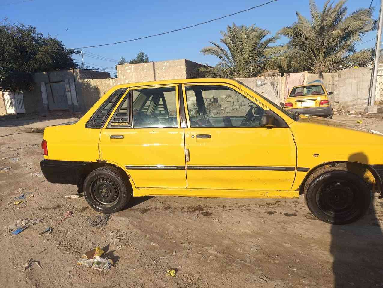 سلام عليكم
 سايبه للبيع موديل 11 جاهزه وكبل لشارع مداور ثاني يوم اواجهك وي راعيه مالت واحد عله باب السعر 15$ لتواصل اتصل عل ***********
