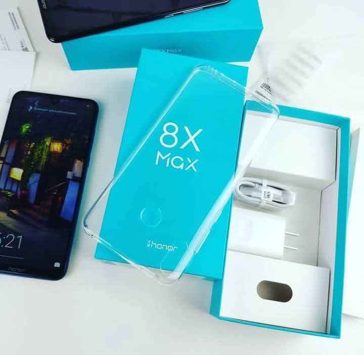 مع اكبر شاشه شاشات الموبايل 
جهاز معروف مواصفاته
بالاضافه الا صوت الستريو
هونر 8x max 
هواوي y max 
ذاكره 256 رام 8 كيكا 
بطاريه 5000 ملي امبير 
شاشه بقياس 7.12 انج 
معالج قوي للالعاب والأداء 
بسعر 85 الف 
متوفر نسخه 5G
مفرد وجمله 
توصيل كافه محافظات 
بغداد زيونه ربيعي مقابل مول دريم ستي 
*********** بغداد, العراق
