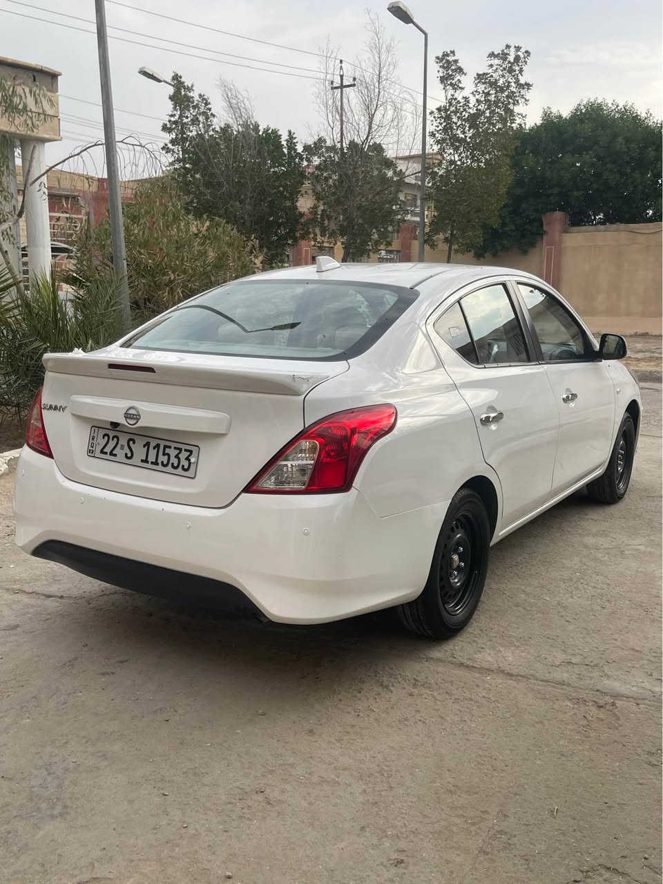 السلام عليكم للمراوس نيسان سني هندي ام البليته الزركه مديل 2024 ماشيه ٢٣ السياره نضيف بيه بارد بطرف الجاملغ كد صبعين وشخط بالباب كد اصبع الباقي كفاله عامه شرط الفحص السياره نضيفه استخدام شخصي 
شنو عندك للمراوس دز سعره ١٣٠ 
مكاني بصره القبله حي المهندسين 
*********** البصرة, العراق
