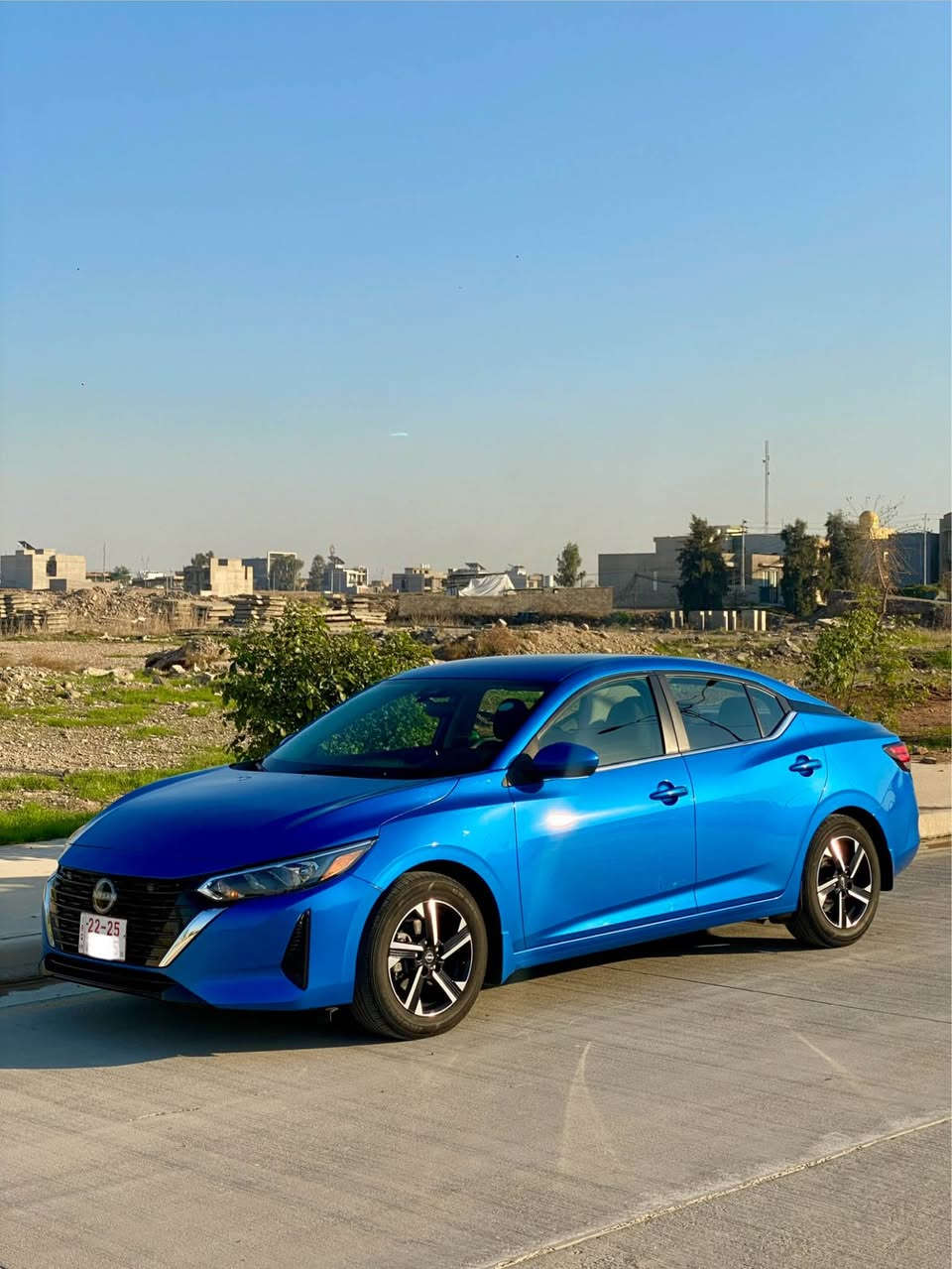 السلام عليكم. 
للبيع

NISSAN SENTRA 2024 SV BLUE 2.0L 4🇯🇵

نيسان سنترا 24.. فول مواصفات. 💯
رادارات 360 درجه 
حساسات 360 درجه 
كامره دواره.
شاشة كبير CarPlay 
شاشة اعطال 
تحكمات ستيرن 
كروز سرعه 
مثبت سرعه 
تحديد مسار 
بصمة تشغيل 
بصمة ابواب 
رادار توقف ذاتي
ماشي 27 الف
ايرباك كلها سليمة 💯
الضرر رأس الجاملغ تعديل وبوند 
رقم كاتي. شرط الترقيم💯

المكان الموصل 📍
تواصل 9647783655653 📞 موصل, نينوى


**إذا كنت صاحب هذا الإعلان وتريد حذفه لأي سبب، رجاءا أرسل رسالة إلى الدعم الفني**