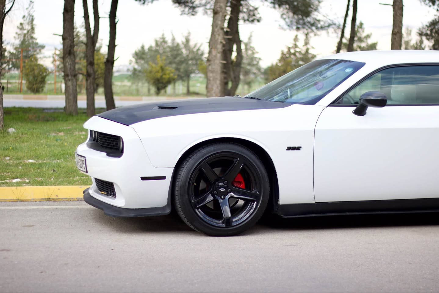 challenger 2016
sxt
٤قطعة و نص سبخ بدون دواخل شرط
مکینة مفتوح بس شرط 
کامل برمجة SRT
شاشە کبیر
بسمة 
*********** السليمانية, العراق
