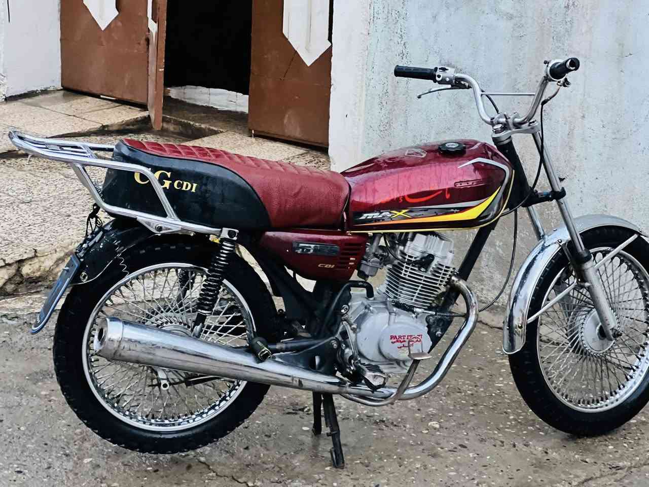 ماطور بارت للبيع ماطور انطيك هوا شرط ما تصرف علي ربع تواير جدد ويلاه جدد السعر 300 وبي مجال للطيبين


**إذا كنت صاحب هذا الإعلان وتريد حذفه لأي سبب، رجاءا أرسل رسالة إلى الدعم الفني**