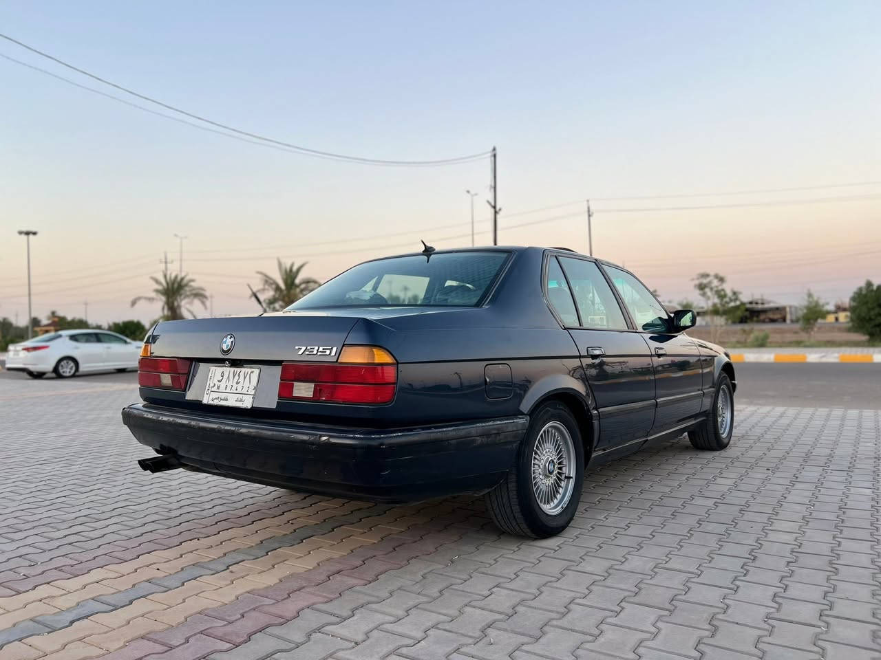 السلام عليكم اخوان 🩶
BMW موديل 1991 الحجم 735i
رقم بغداد تحويل مباشر ثاني يوم 
لون ازرق نيلي مكفوله كفاله عامه 
صبغ عام جماليه فقط بدون معجون 
محرك وكير مكفولات حاويه تبريد ثلج ❄️ منضومه كامله جديده تخم تاير وتخم ويل شعاع جدد دواخل جدا نضيفه كشنات جلد كهرباء تدفئه كشنات امامي وخلفي كهربائيات كلهه شغاله مابيه ولا نقص سياره جديده سلايد روف شغال 3 حركات حداديه امامي خلفي بالكارتون شرط تراي 2026 
دبل جكمجه اناره داخليه خلفي امامي كلهه شغاله 
العنوان واسط 
السعر 60 وبيه مجال 
رقم الهاتف ***********
