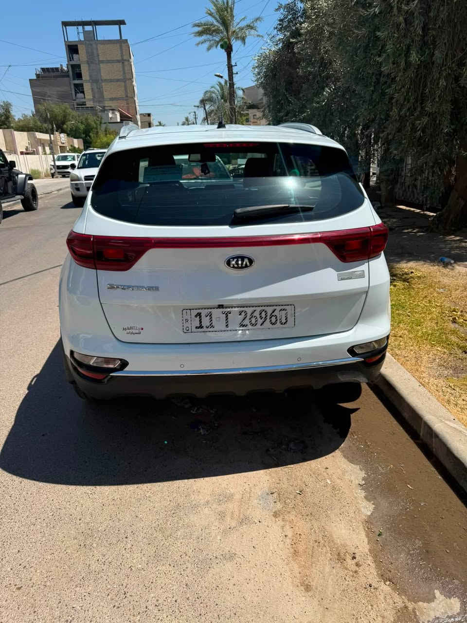 السلام عليكم
سبورتج 2019 
سياره ماشيه 80 الف 
كفاله ما عدا الجاملغ الخلفي بي بارد 
سعر 185 وبيها مجال 
***********
