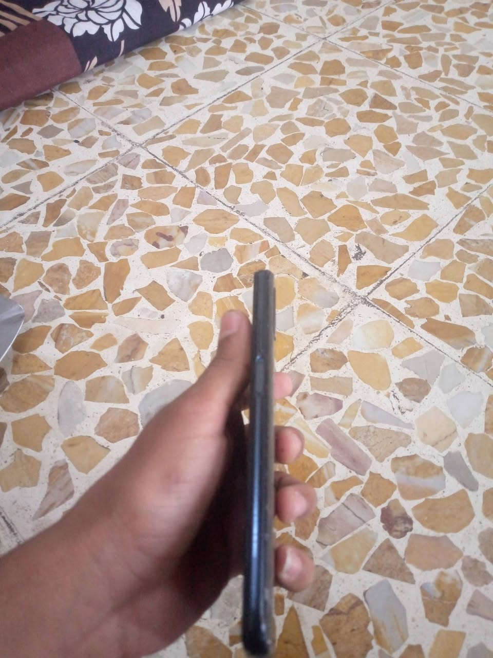HUAWEI Y9s للبيع
ذاكره 128
راقم 6+6 
كامره اماميه ماتشتغل
شاشه بدله أصلية
السعر75
الباقي شرط


**إذا كنت صاحب هذا الإعلان وتريد حذفه لأي سبب، رجاءا أرسل رسالة إلى الدعم الفني**
