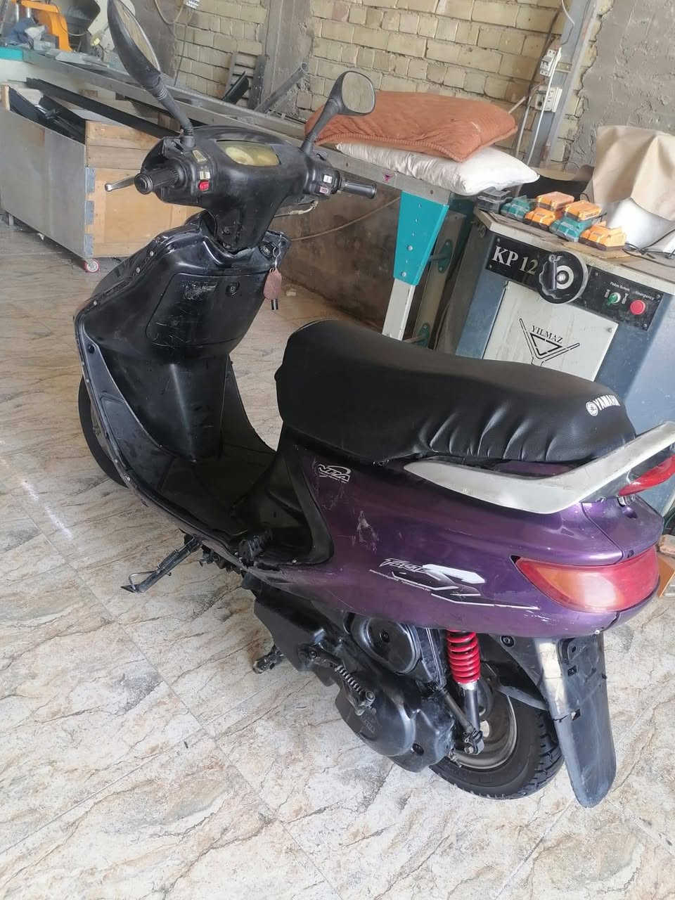 للبيع فراشه
دراجة بلادية وكاملة أي نقص مابيها 

مكينه  مفتوحه نظيفه الدراجه شرط الفحص 

كهربائيات كامله نكره سلف وهندر

السعر 350 وبيهه مجال 

النجف شارع المجمعات 

الاتصال بالرقم أو واتساب 

 ***********
