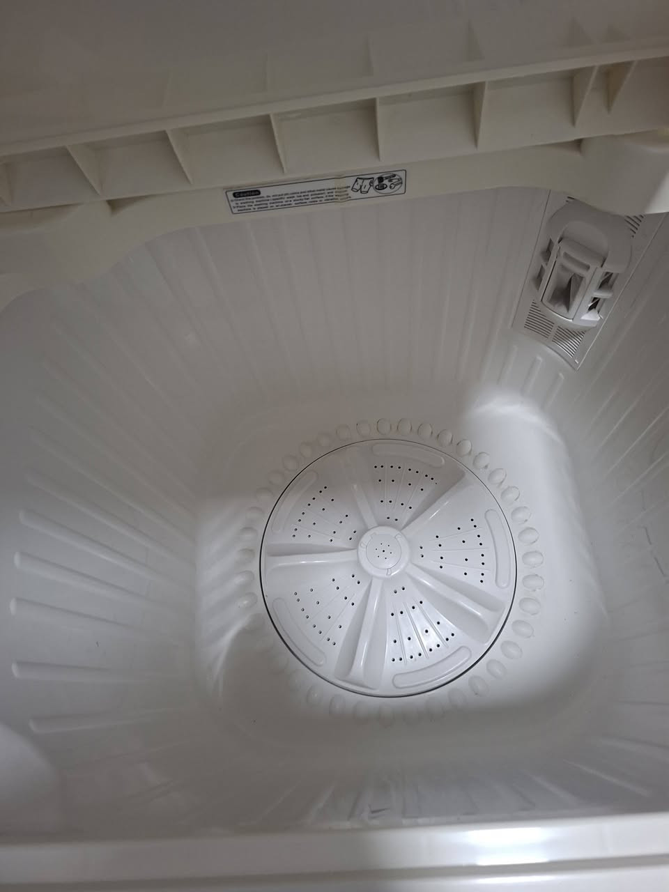 سلام عليكم غسالة شركة تيربو يابانية
حجم كبير اخو جديد سعر 300الف و بيه مجال استفسار على رقم تالي *********** على واتساب
