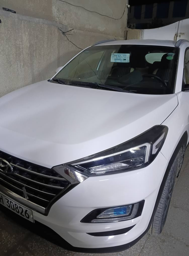 توسان 2020 ماشية 92 كفالة عامة حتى الدعاميات ماعدا ملاحظة بسيطة جدا شركة الكاصد علما السيارة باسمي رقم بغداد للتواصل على الرقم *********** بغداد, العراق
