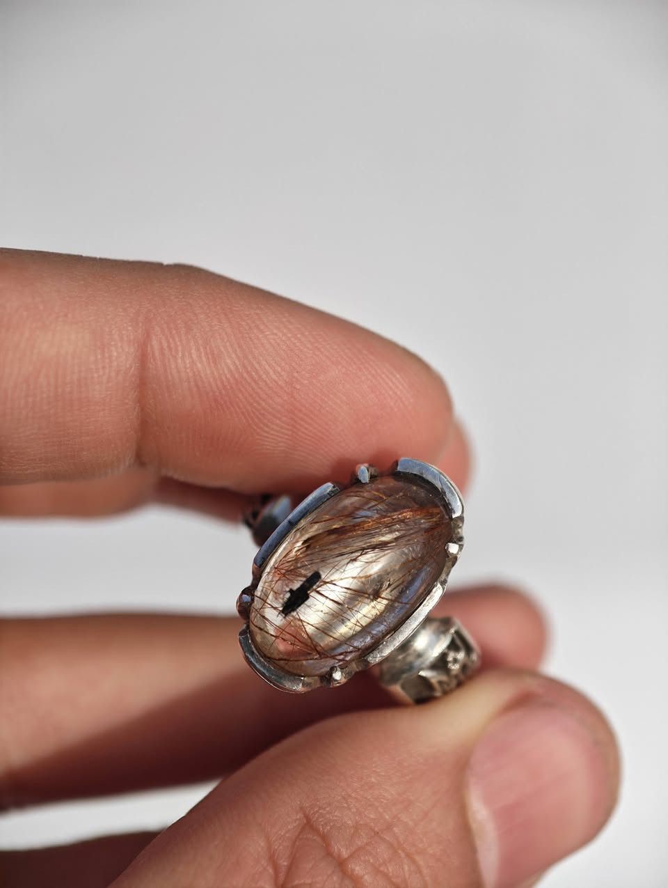 خاتم در نجفي ذمة ذمة در نجف اصيل 
ابيض صافي بشعر ذهبي مميز جدا
الحجر امانة الله والرسول نجفي قريب من الامام 
صياغة يدوية ثقيلة خنصرية مقاس 16


**إذا كنت صاحب هذا الإعلان وتريد حذفه لأي سبب، رجاءا أرسل رسالة إلى الدعم الفني**