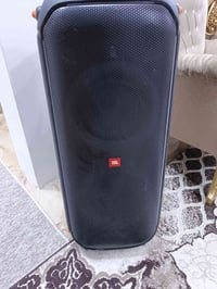 سبيكرjBL حجم 710 جديده السعر 650 07702342650