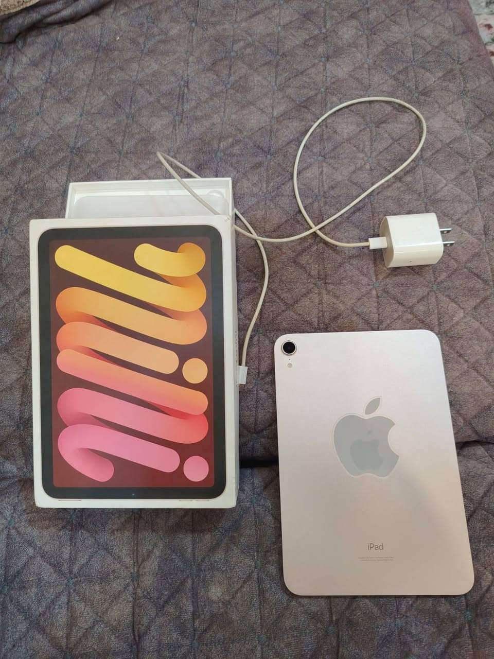ايباد ابل ميني 6  تفاصيل بالصور السعر ٣٧٥ بي مجال بغداد اي استفسار علخاص او الاتصال وات ساب متوفر ***********
