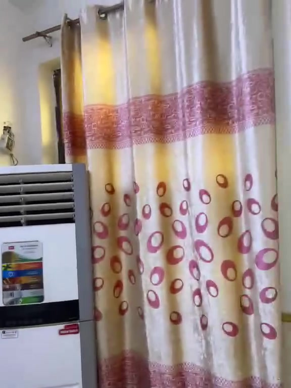 سلام عليكم بيت 100متر عل شارع تجاري كله محلات شارع ام البنين بحي التراث بلديات ***********

