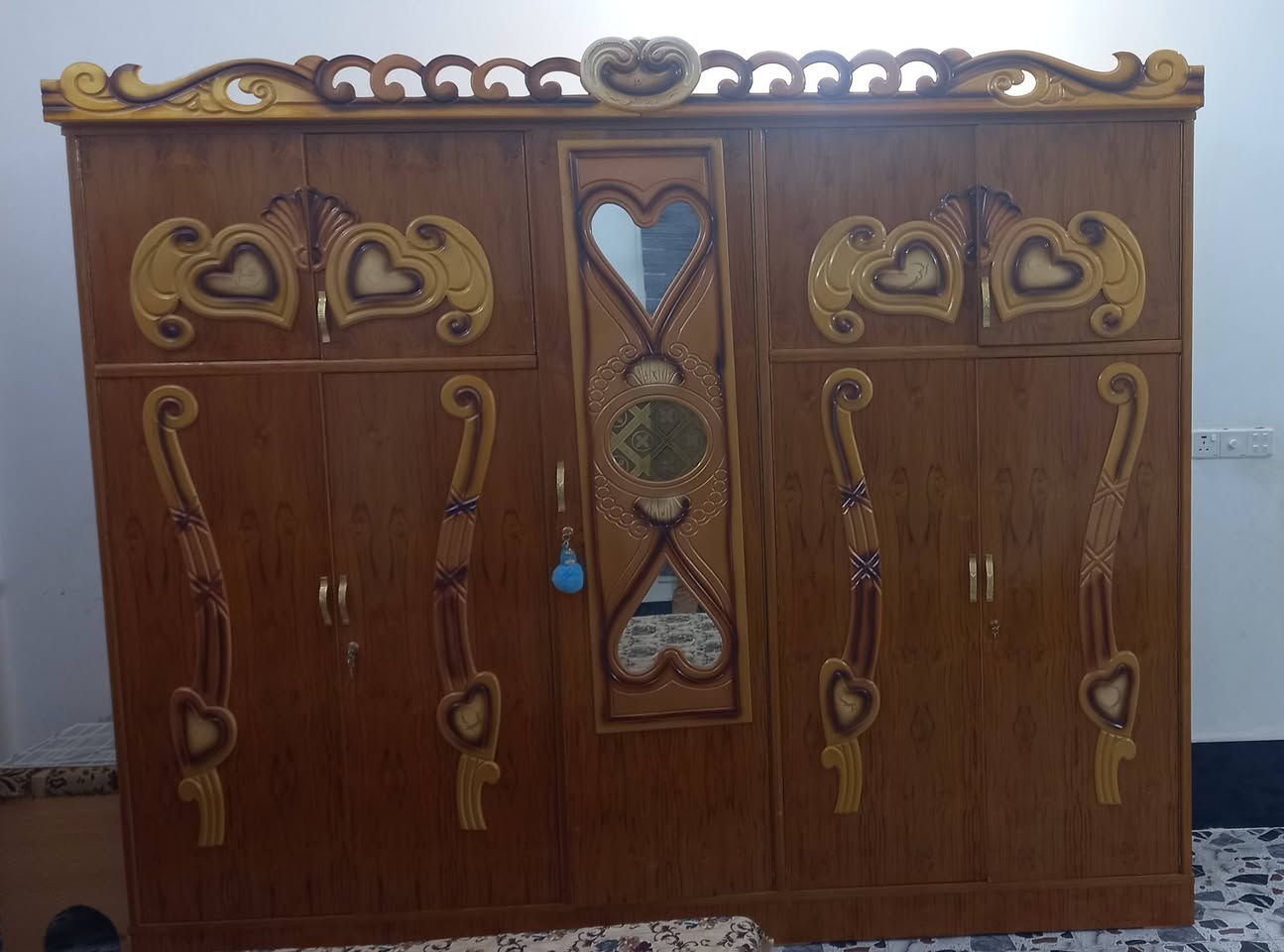 غرفة خشاب للبيع مستعمل شي قليل
للستفسار الاتصال على الرقم التالي ***********
