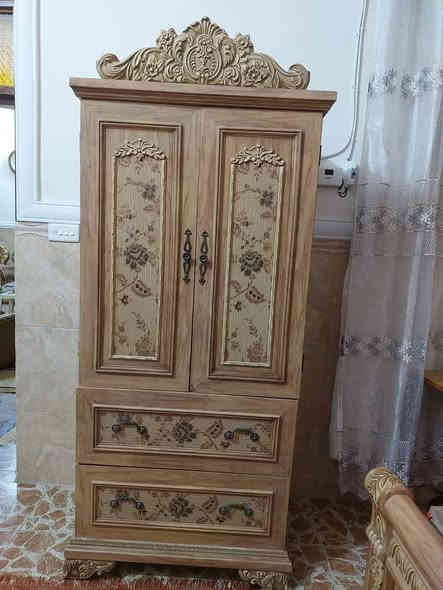 للبيع
غرفة نوم تركي سعر ٤٠٠ 
فلوجة حي العسكري
*********** للاستفسار
