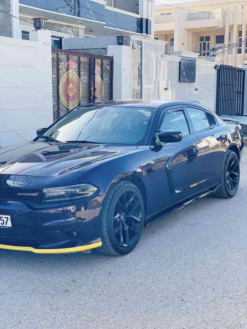 سلام عليكم.  ❤️ بيع او مراوس
 وينة ليدور نضافة 
لون بنفسجي
 
DODGE_GHARGER.   2021
(((رقم اربيل دولي 
ماشية75. !!!!!!
سيارة فول لفول للاخير    //أنواع المواصفات بيهة عدا الفتحة)))
__المواصفات___

*كشنات كهرباء
*شاشه كبيره 
    سستم صوت
*محدد السرعه
*تشغيل عن بعد
*ويل كب 20 وتخم تاير جديد شادلهة 
*كامره خلفيه دواره
*حساسات
*شاشه كار بلي
*دخول ذكي بصمه 
هواي بعد بيه مواصفات
——اضافات——- كت كامل اس ارت 

منظومه زنون عالي  اصلي شرط // ثلجيه
بيوجكترات. زنون 
سياره نصبته احله من الصور تجي وشوف سياره جديده بمعنى كلمه ادامه عليه من شركه صدر جديد بمعنى كلمه  اي نقص مابيه 
___

الحادث____
((حادثه  فقط تاير امامي ارباك طاك وراجع سستم ))سياره   بشرط سياره لا شواصي ولا لغد بدون دواخل بدون صبغ بدون ضرر بدون تبديل  على الفحص(( ))صور حادث موجوده 

السعر235$$. $وكلشي موجود بلسوك واني بلخدمة❤️
مكانها ديالى بعقوبه
***********
